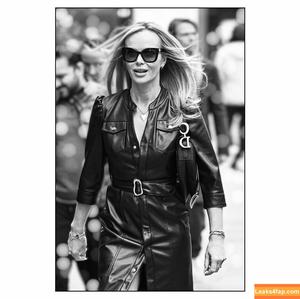 Amanda Holden photo #1054