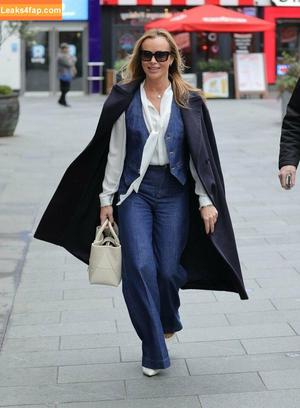 Amanda Holden photo #1318