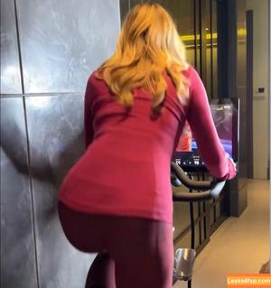 Amanda Holden photo #1321