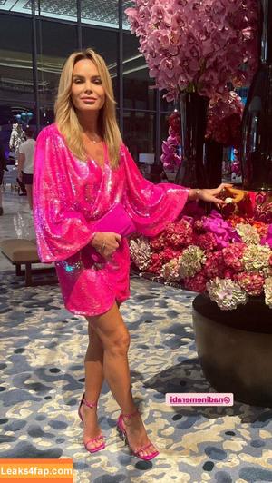 Amanda Holden photo #1339