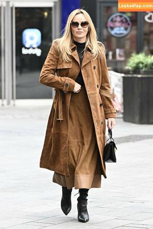 Amanda Holden photo #1350