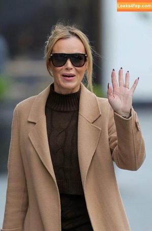 Amanda Holden photo #1359