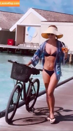 Amanda Holden photo #1465