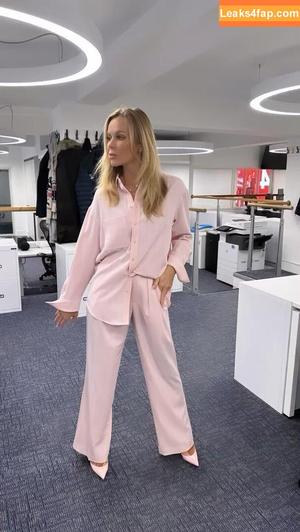 Amanda Holden photo #1738