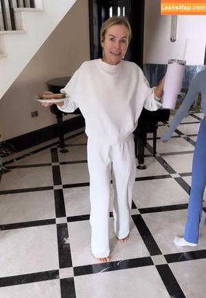 Amanda Holden photo #1785