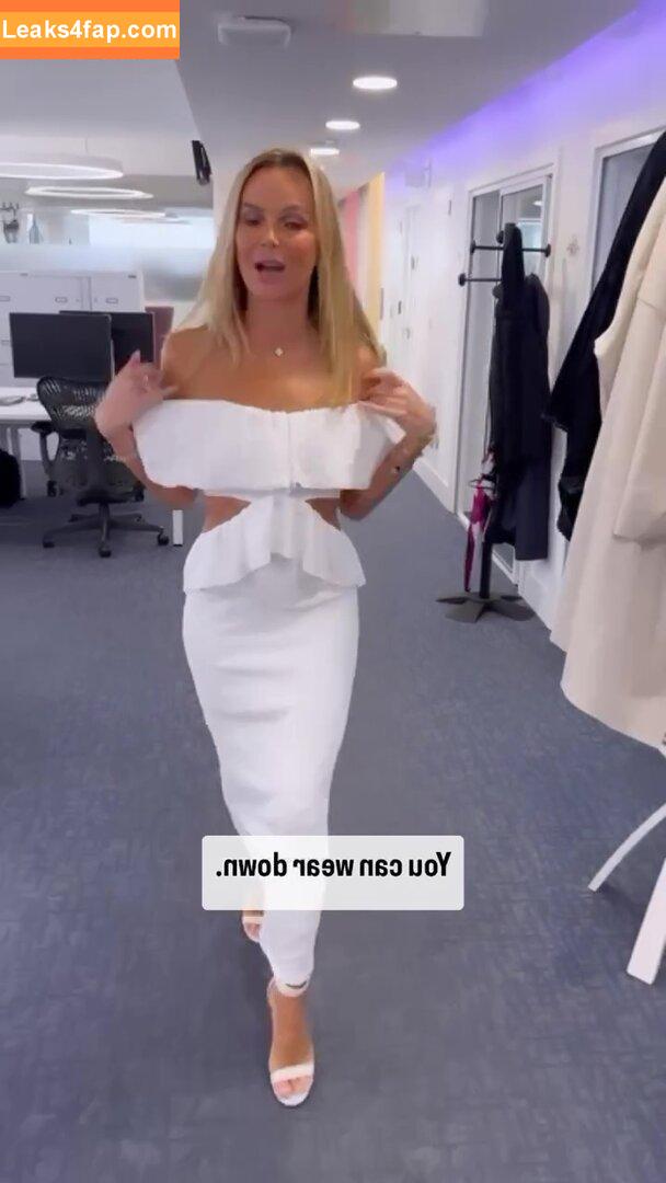 Amanda Holden / noholdenback leaked photo photo #2054