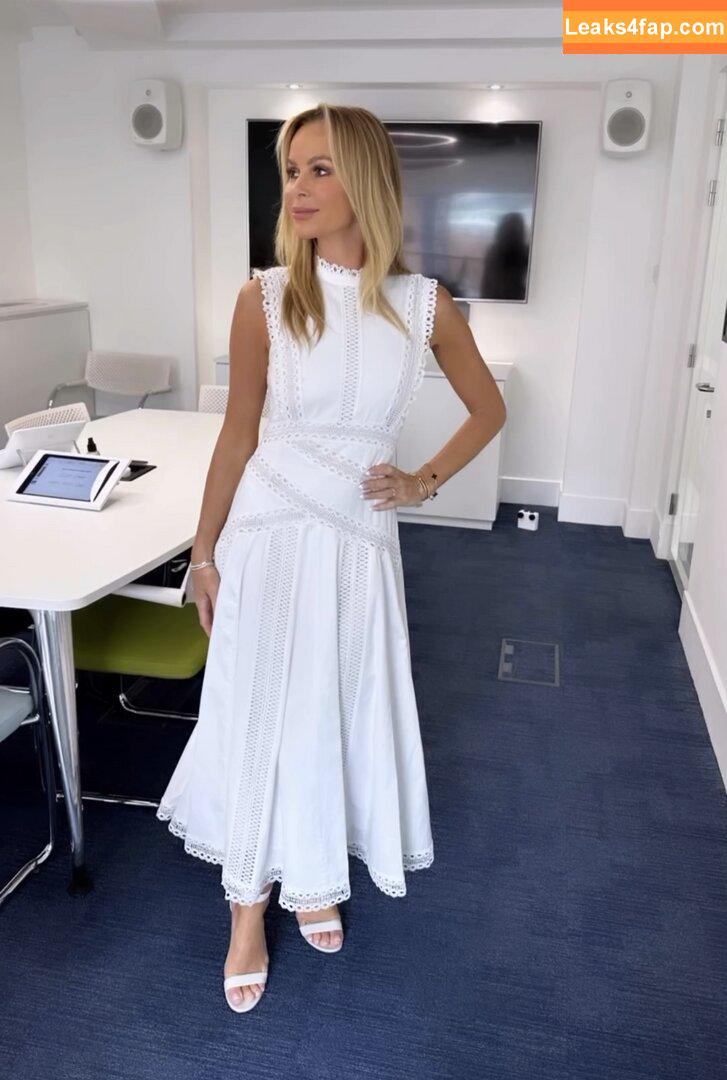 Amanda Holden / noholdenback leaked photo photo #2155