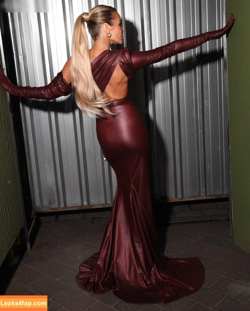 Amanda Holden / noholdenback leaked photo photo #2222