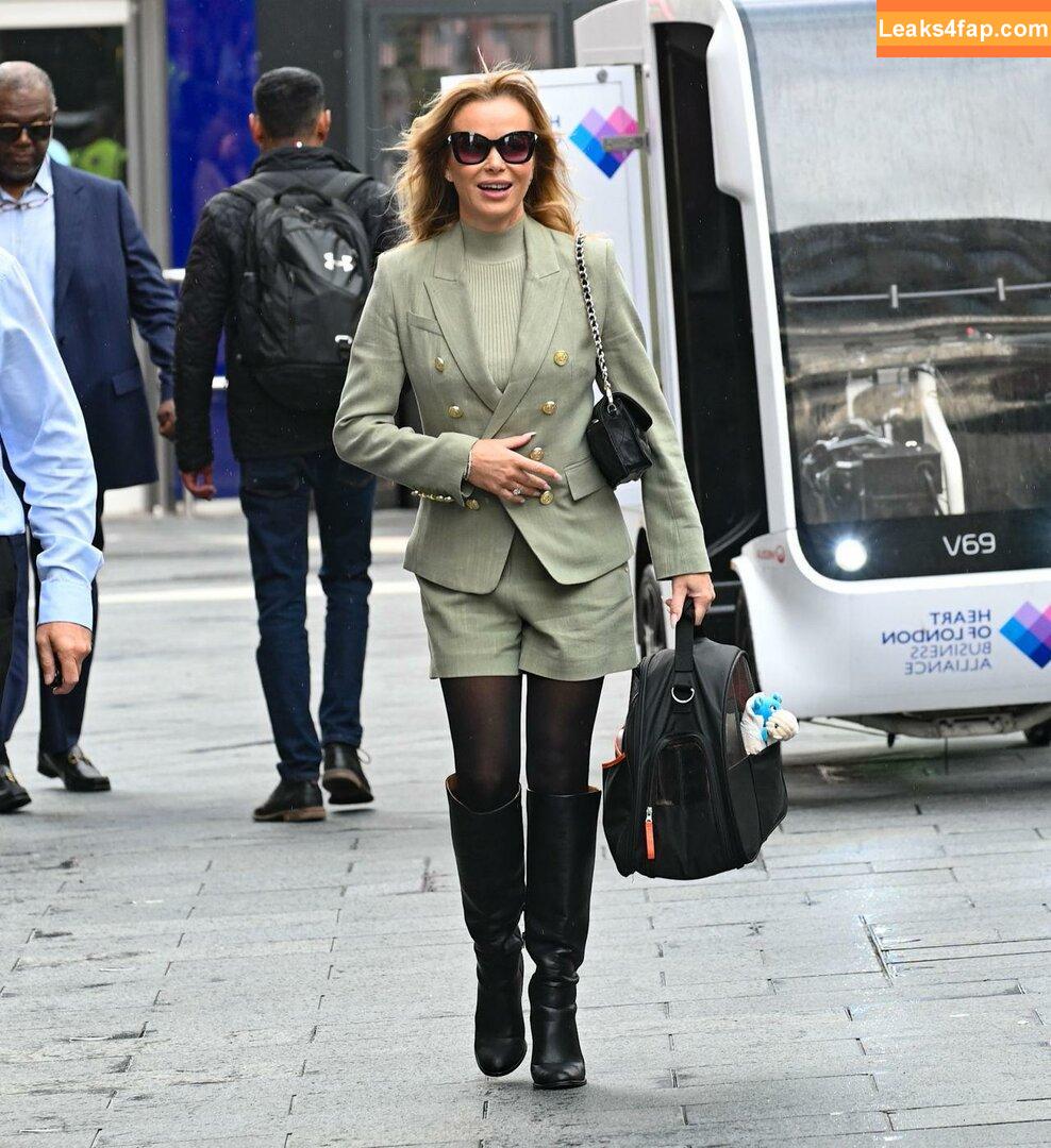 Amanda Holden / noholdenback leaked photo photo #2319