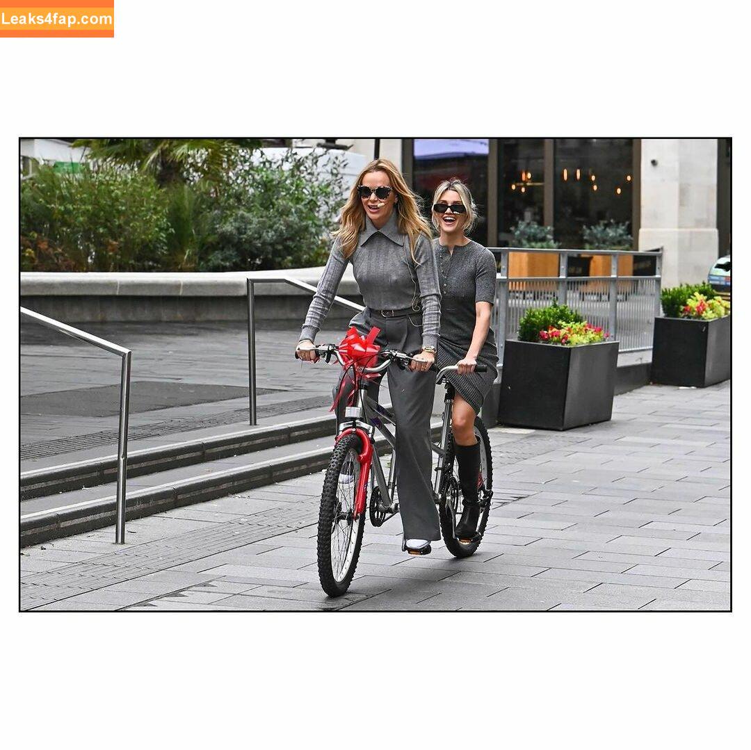 Amanda Holden / noholdenback leaked photo photo #2375