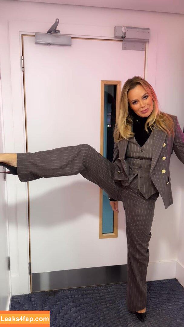 Amanda Holden / noholdenback слитое фото фото #2409