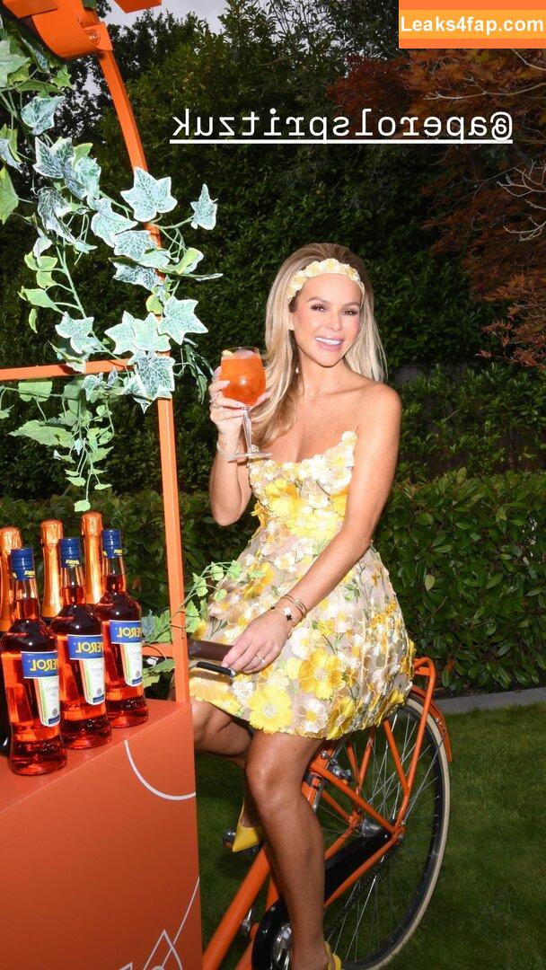 Amanda Holden / noholdenback слитое фото фото #2411