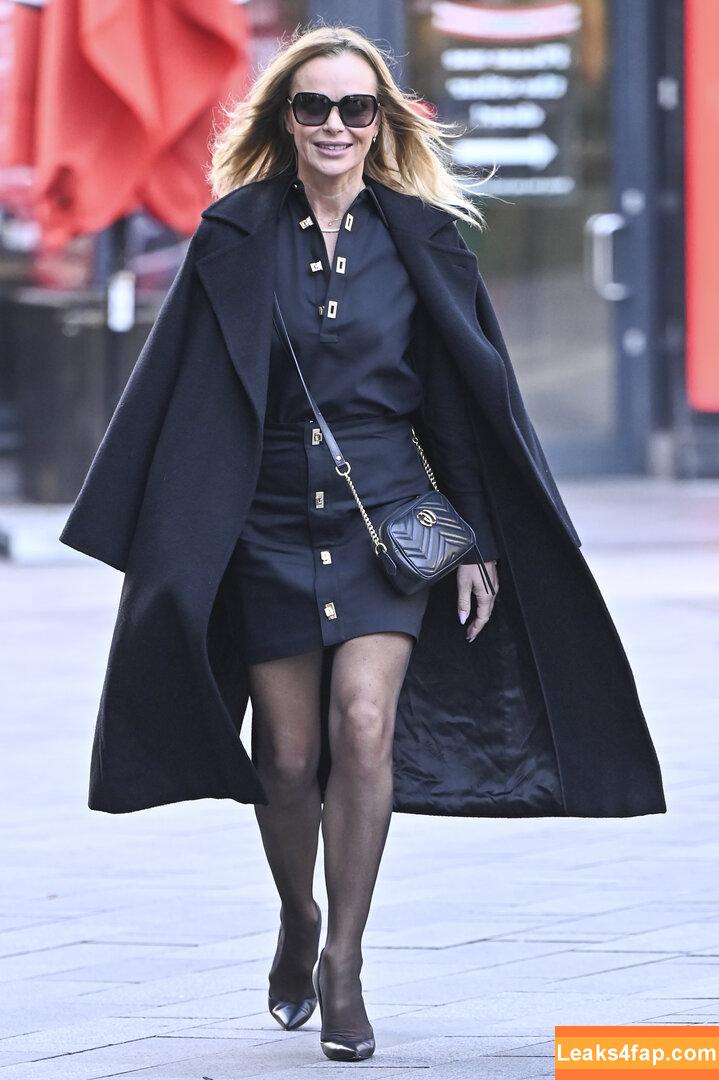 Amanda Holden / noholdenback leaked photo photo #2487