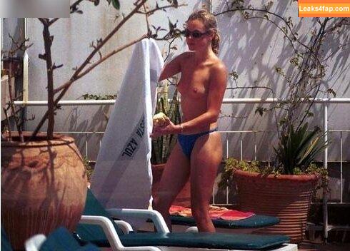 Amanda Holden / noholdenback leaked photo photo #2494