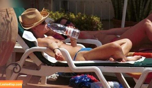 Amanda Holden / noholdenback leaked photo photo #2496