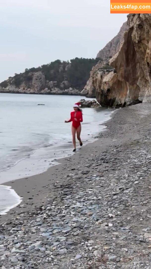 Amanda Holden / noholdenback leaked photo photo #2547
