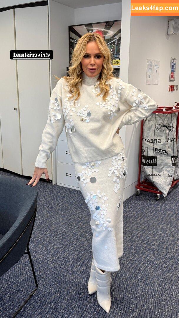 Amanda Holden / noholdenback leaked photo photo #2550