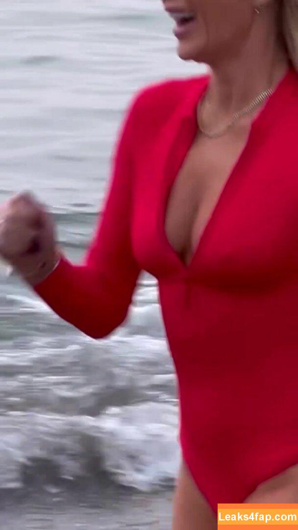 Amanda Holden / noholdenback leaked photo photo #2554