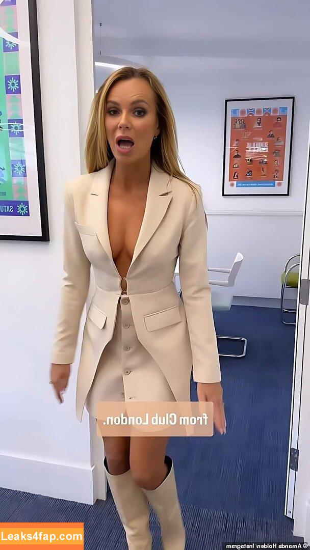 Amanda Holden / noholdenback leaked photo photo #2648