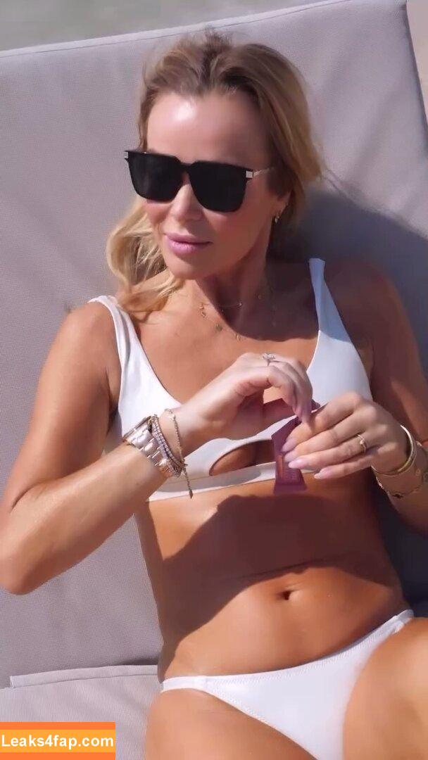 Amanda Holden / noholdenback leaked photo photo #2775