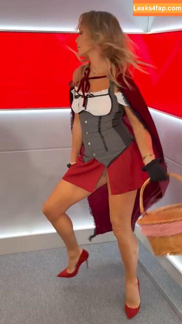 Amanda Holden / noholdenback leaked photo photo #2832