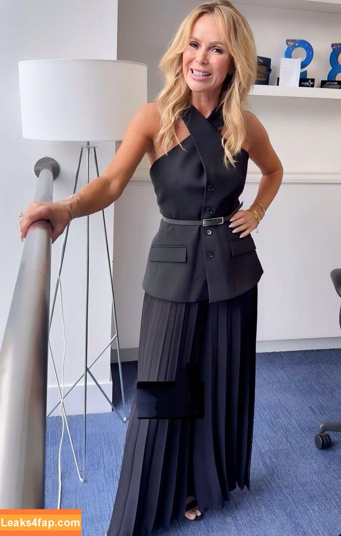 Amanda Holden / noholdenback leaked photo photo #2977