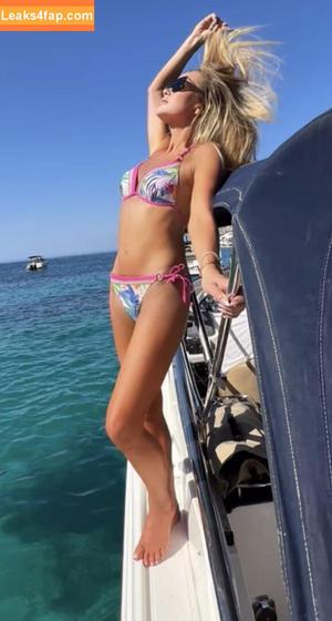 Amanda Holden photo #2027