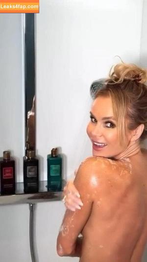 Amanda Holden photo #2105