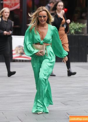 Amanda Holden photo #2127