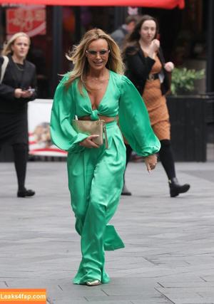 Amanda Holden photo #2134