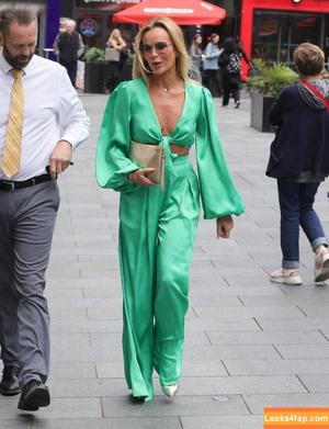 Amanda Holden photo #2145