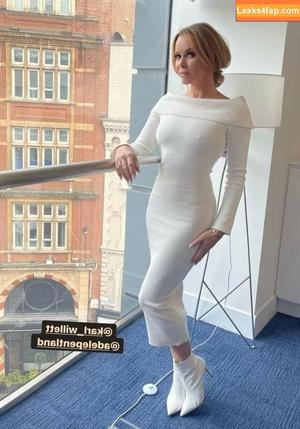 Amanda Holden photo #2163