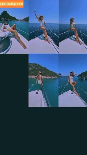 Amanda Holden photo #2219