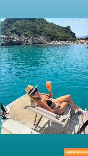 Amanda Holden photo #2225