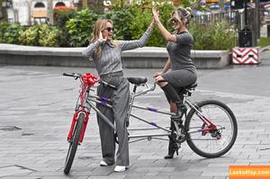 Amanda Holden photo #2340