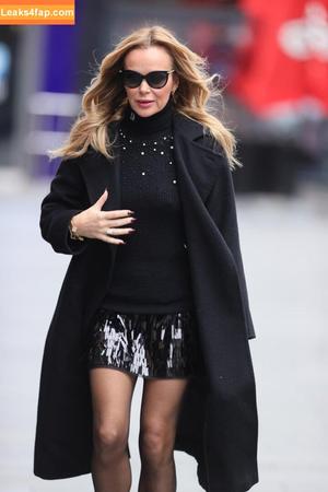 Amanda Holden photo #2558