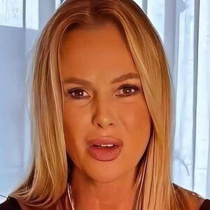 Amanda Holden photo #2586