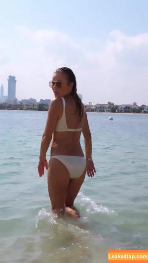 Amanda Holden photo #2695