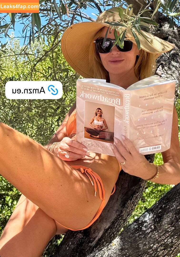Amanda Holden / noholdenback leaked photo photo #3009