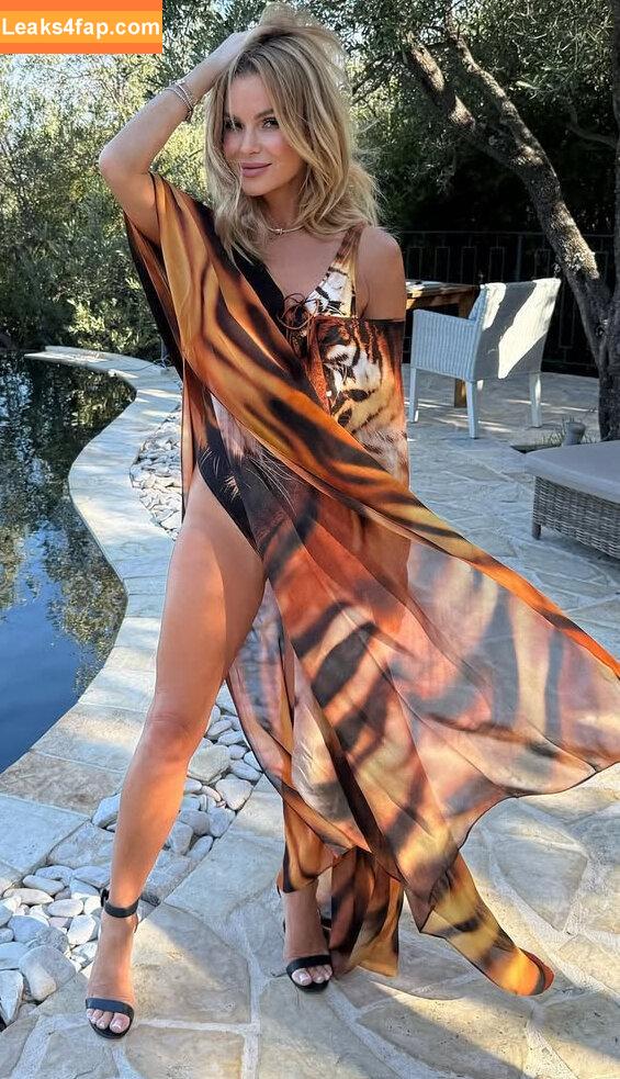 Amanda Holden / noholdenback leaked photo photo #3012