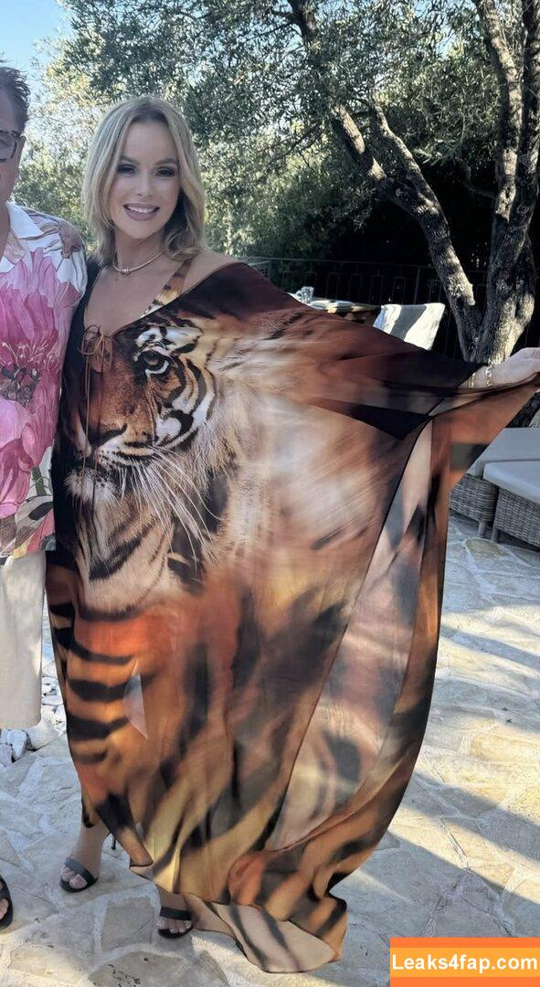 Amanda Holden / noholdenback leaked photo photo #3017