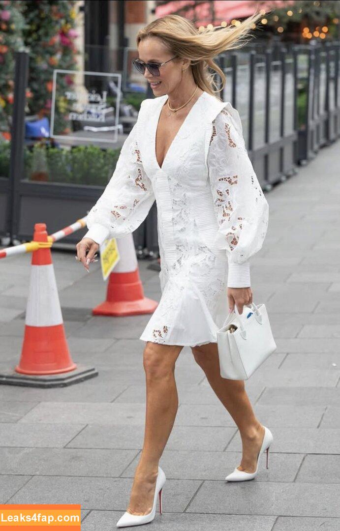 Amanda Holden / noholdenback leaked photo photo #3027