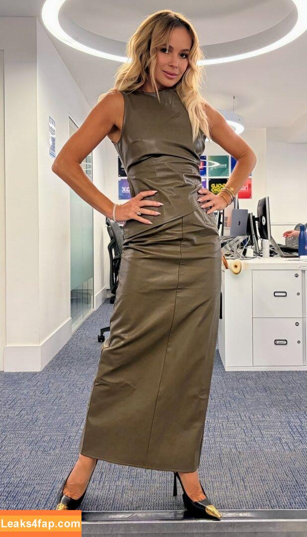 Amanda Holden / noholdenback leaked photo photo #3147