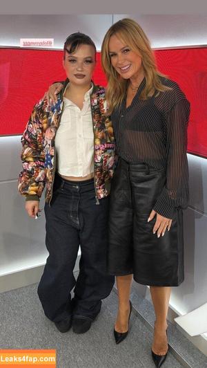 Amanda Holden photo #3040
