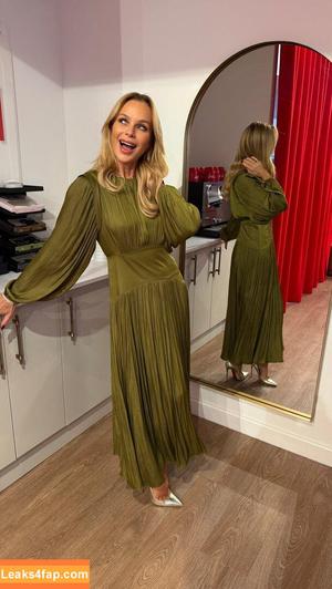 Amanda Holden фото #3080