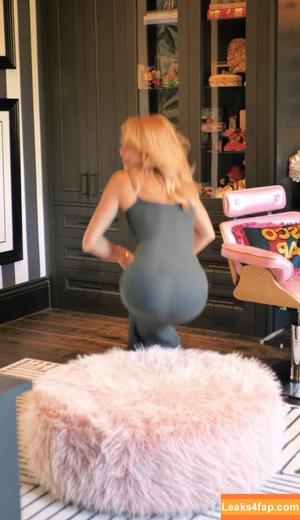 Amanda Holden photo #3203