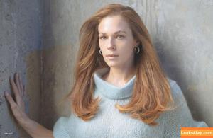 Amanda Righetti photo #0239