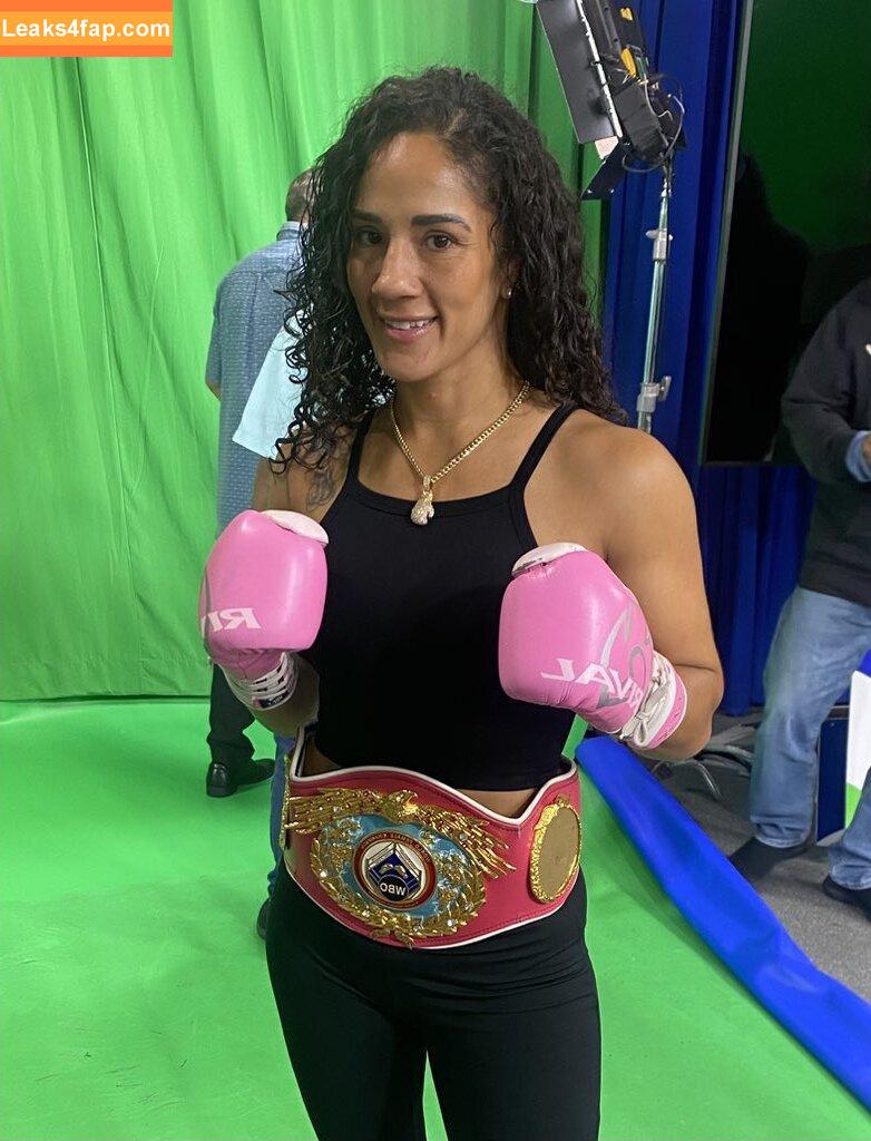Amanda Serrano / Puerto Rican Boxer / serranosisters leaked photo photo #0041