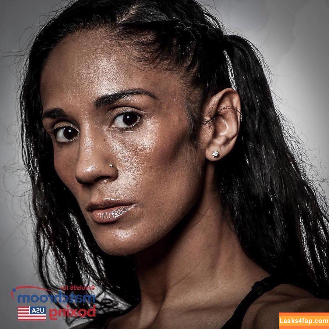 Amanda Serrano / Puerto Rican Boxer / serranosisters leaked photo photo #0054