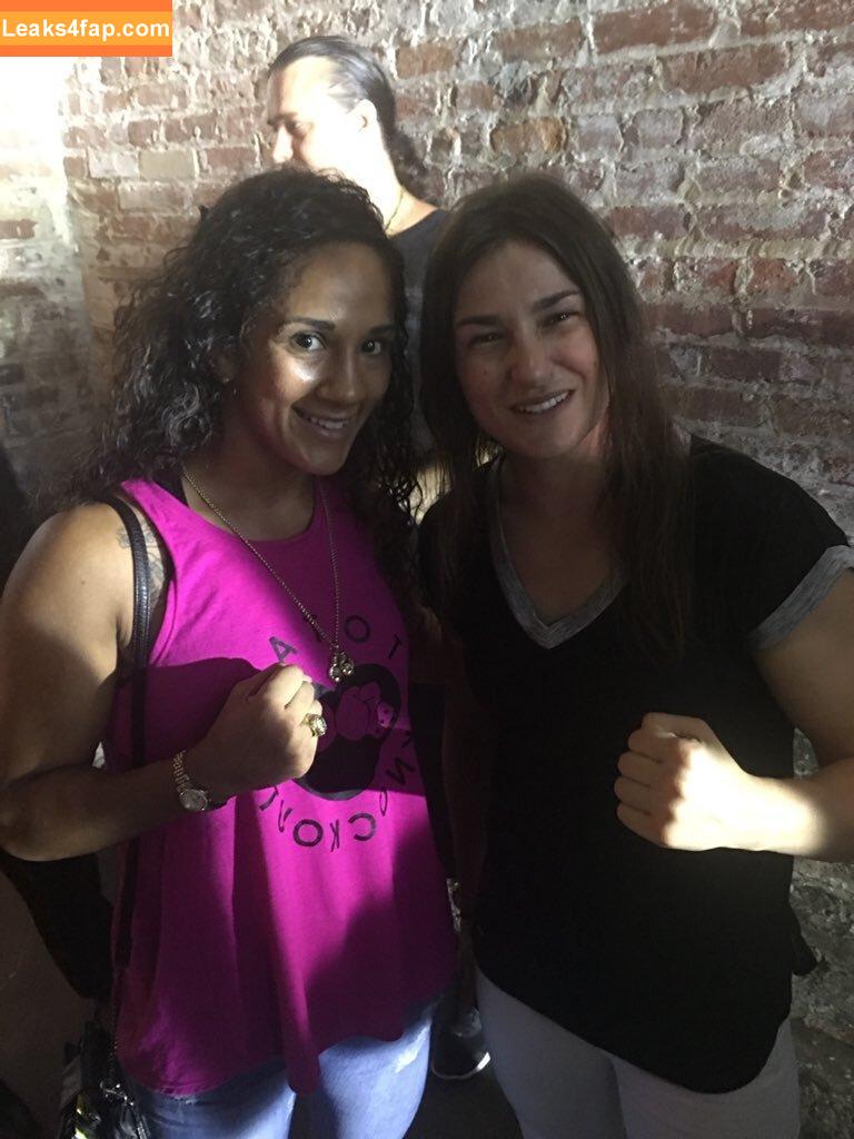 Amanda Serrano / Puerto Rican Boxer / serranosisters leaked photo photo #0076